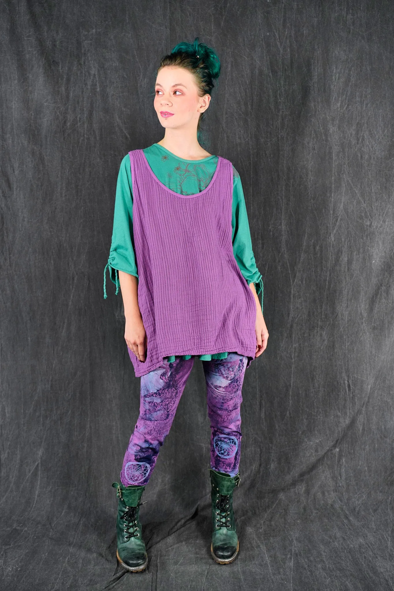 1196 Striped Layer Vest Wild Orchid-U