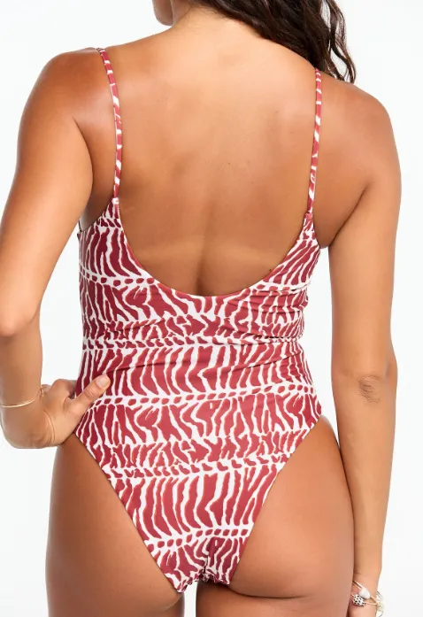 BENOA25 MAKENNA (CURVE) ONE PIECE - MITER