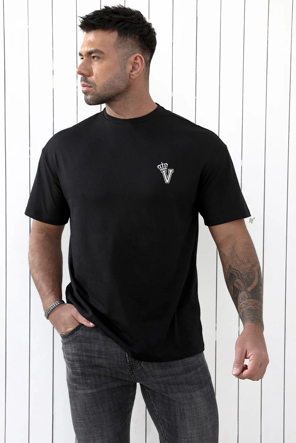 Black V Crown Graphic Print Short Sleeve Men's T Shirt