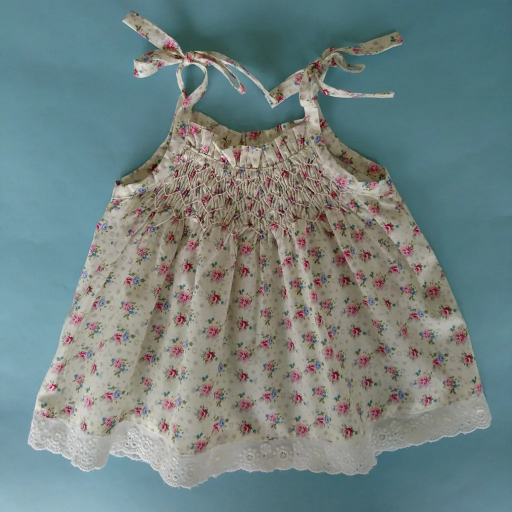 Bows and Lace Top Cream