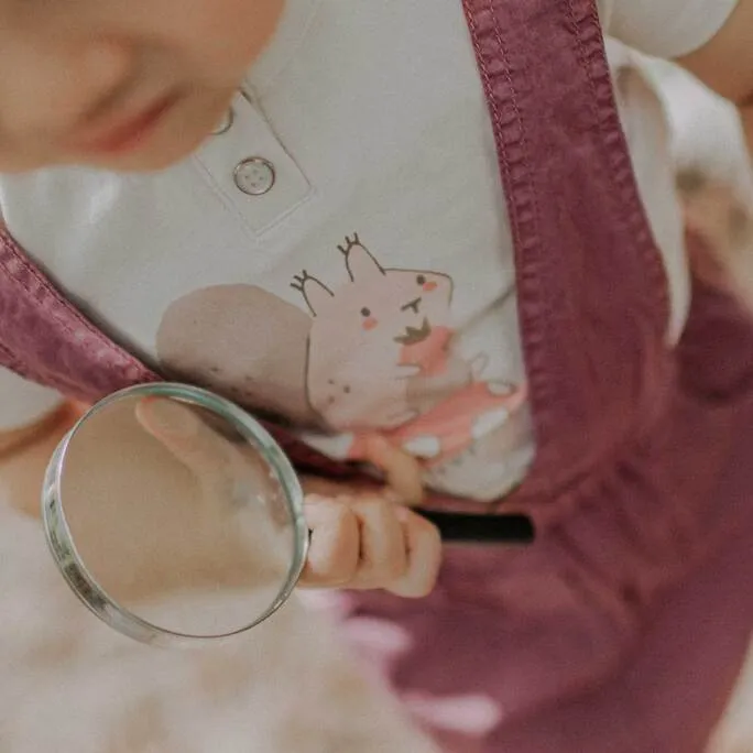 Jupe mauve à bretelles en twill, bébé ||Purple skirt in twill with suspenders, baby