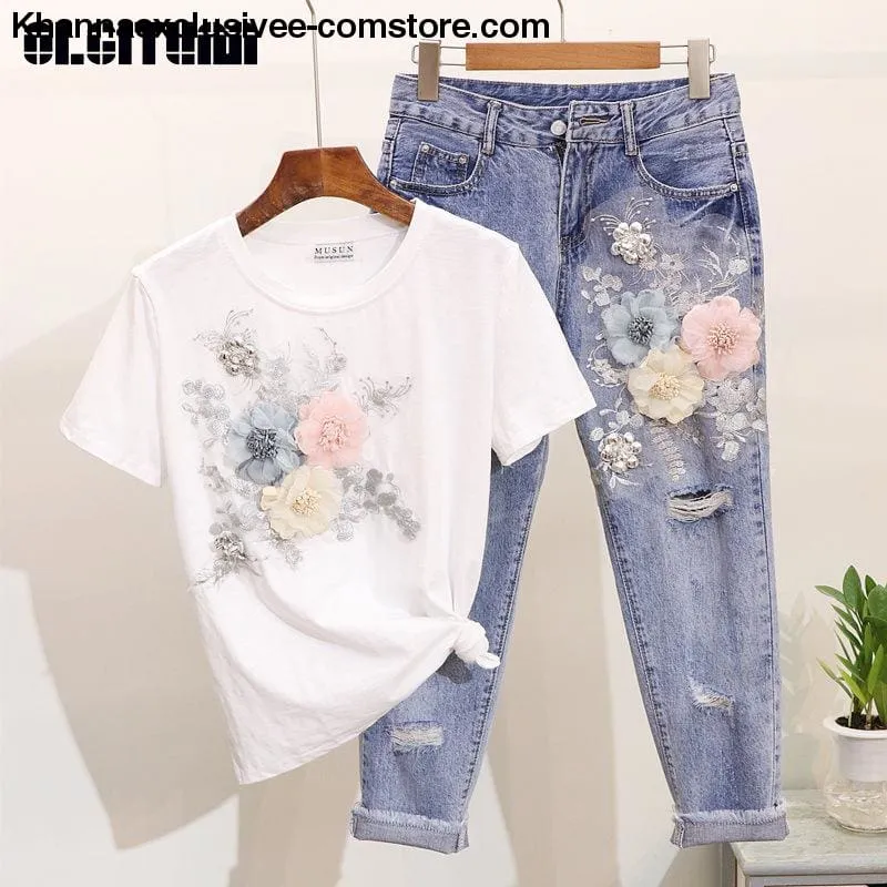 New Women's Embroidery 3D Flower O-neck Short Sleeve T shirt   Half Pant 2 piece Set