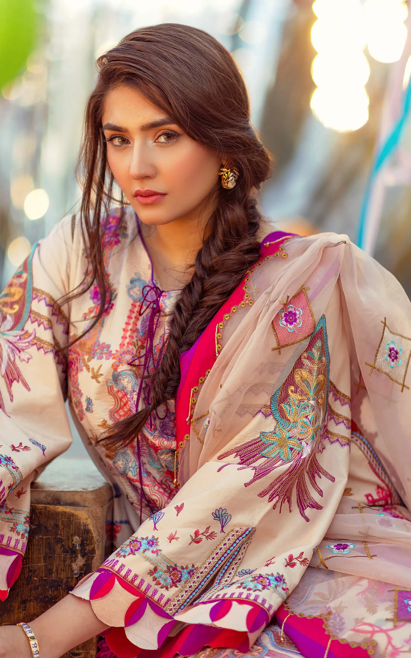 Pakistani Eid Dresses in Printed Peach Salwar Kameez