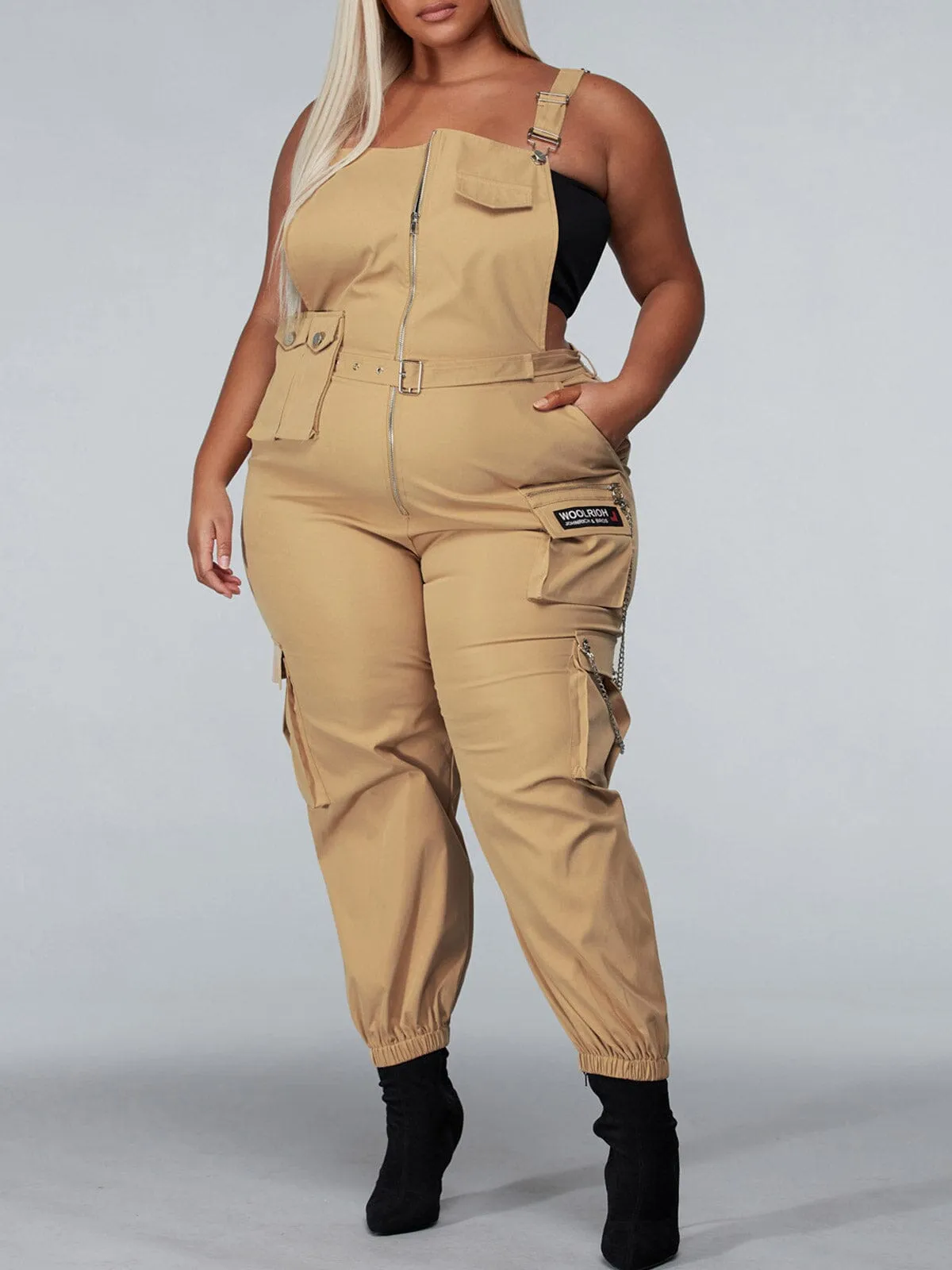 PLUS SIZE SLEEVELESS ZIP UP CHAIN DETAILED JUMPSUIT