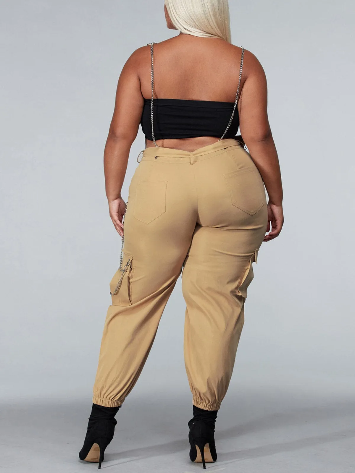PLUS SIZE SLEEVELESS ZIP UP CHAIN DETAILED JUMPSUIT