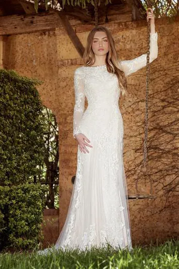 sheath-long-sleeve-high-neck-tulle&lace-wedding-dress-with-sweep-train-MK_703212