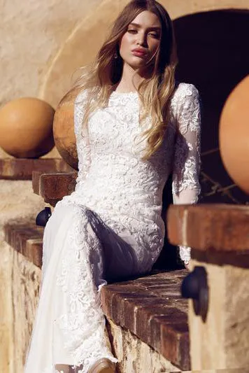 sheath-long-sleeve-high-neck-tulle&lace-wedding-dress-with-sweep-train-MK_703212