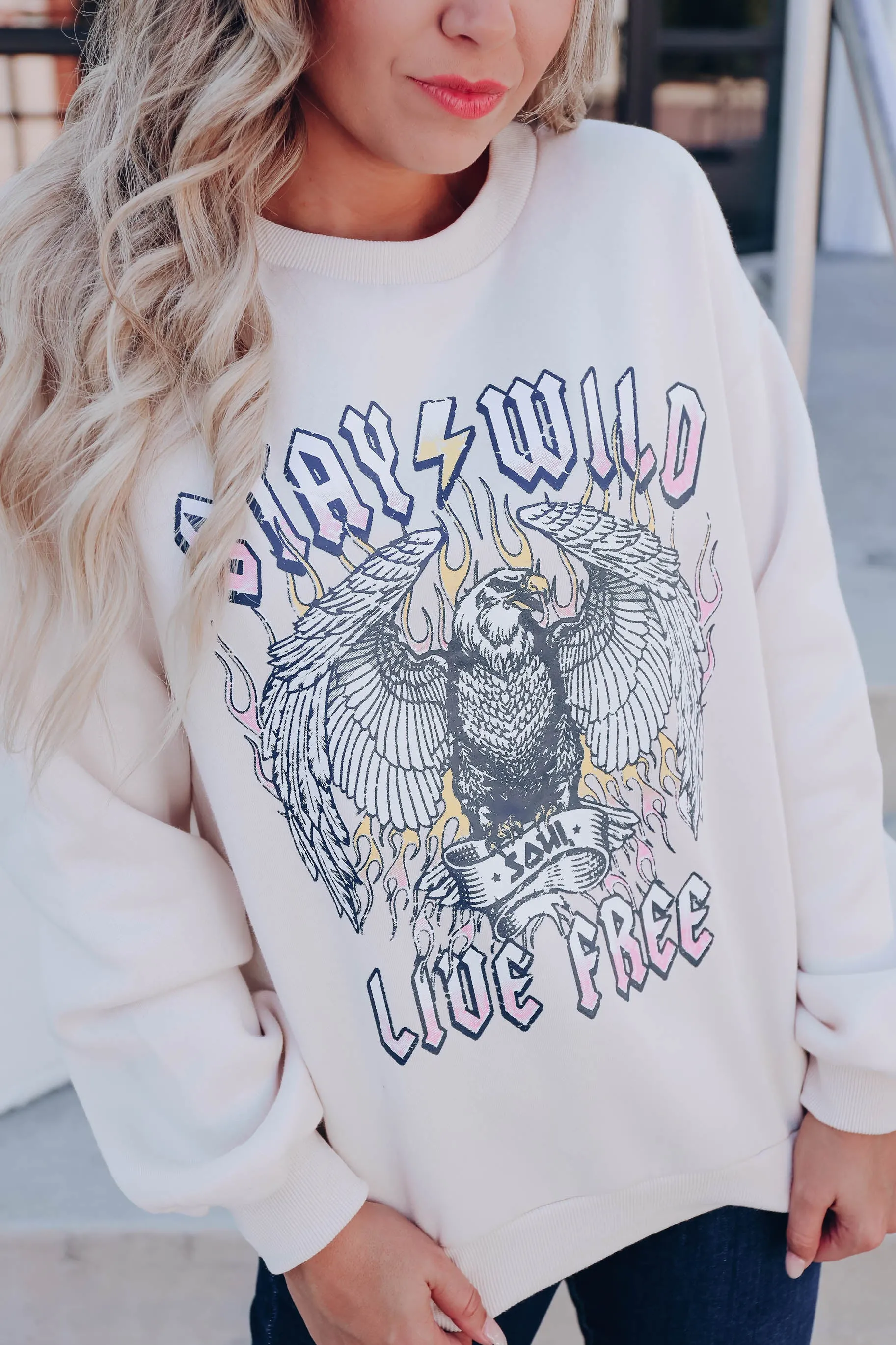Stay Wild Live Free Graphic Sweatshirt