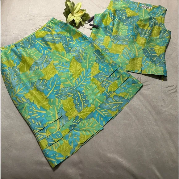 VINTAGE KASPER A.S.L. Petite SILK 2 PC SKIRT AND TOP SET TROPICAL DESIGN SIZE 2