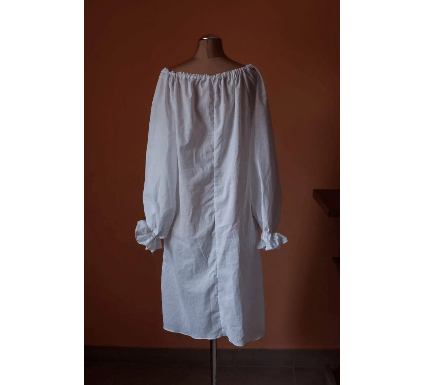 White batiste short Renaissance Chemise