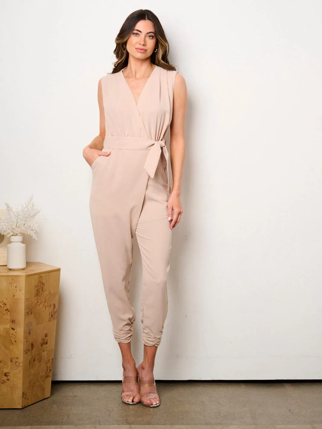 WOMEN'S SLEEVELESS SURPLICE SELF TIE POCKETS JUMPSUIT